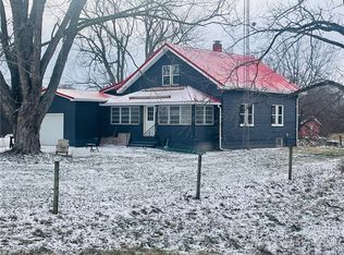 836 E 2650th Ave, Ramsey, IL 62080