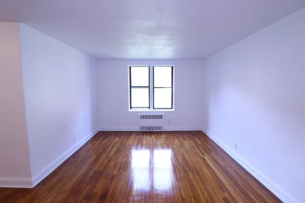 Photo 2 of 9 - 86-26 208th St #2D - Queens Village, NY Building Photo - 86-26 208th St #2D