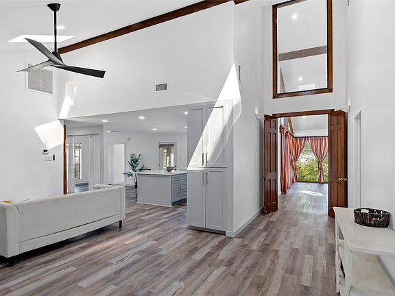 5th image of 1400 E Shady Grove Rd