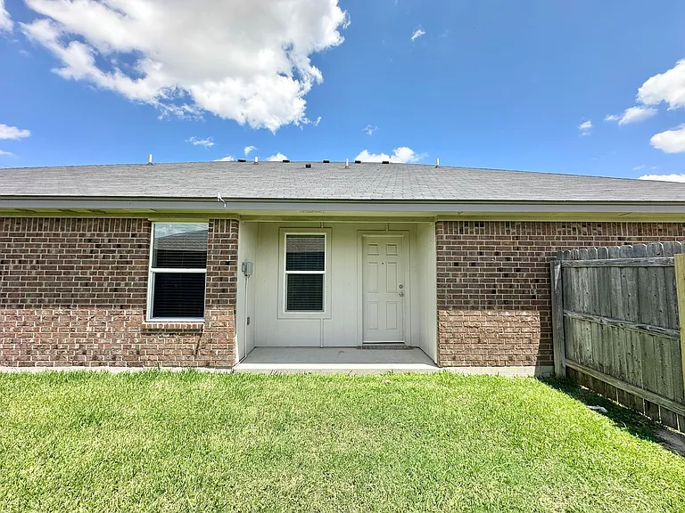 4507 Skyflower Ln — Photo 30