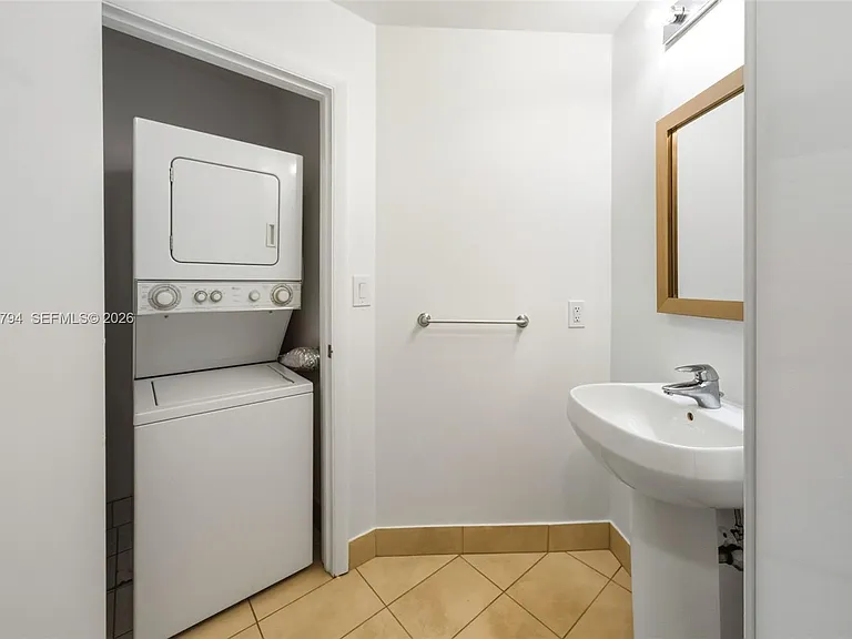 1900 N Bayshore Dr #3707 — Photo 20