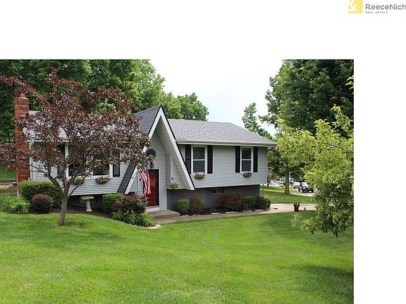3rd image of 37 Gates Dr