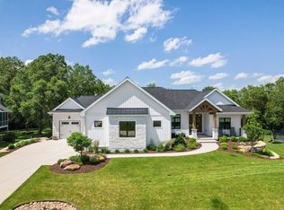 7257 Flyhawk Ln, Sauk City, WI 53583