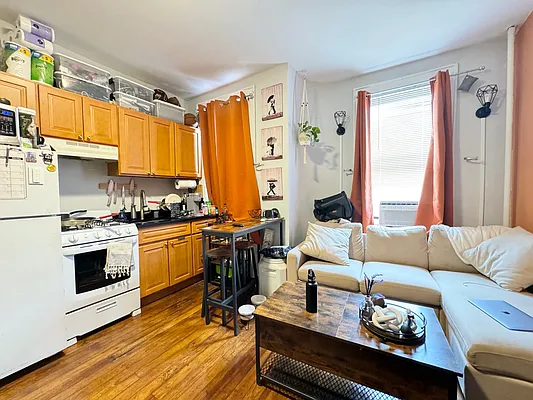 Rented by Keller Williams NYC | media 8