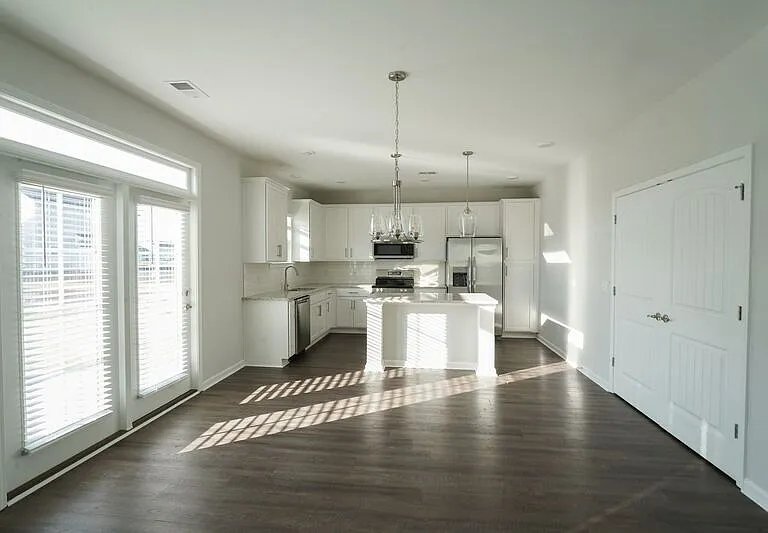 257 Brookline Dr — Photo 5
