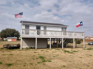 1077 Selwyn Rd, Crystal Beach, TX 77650