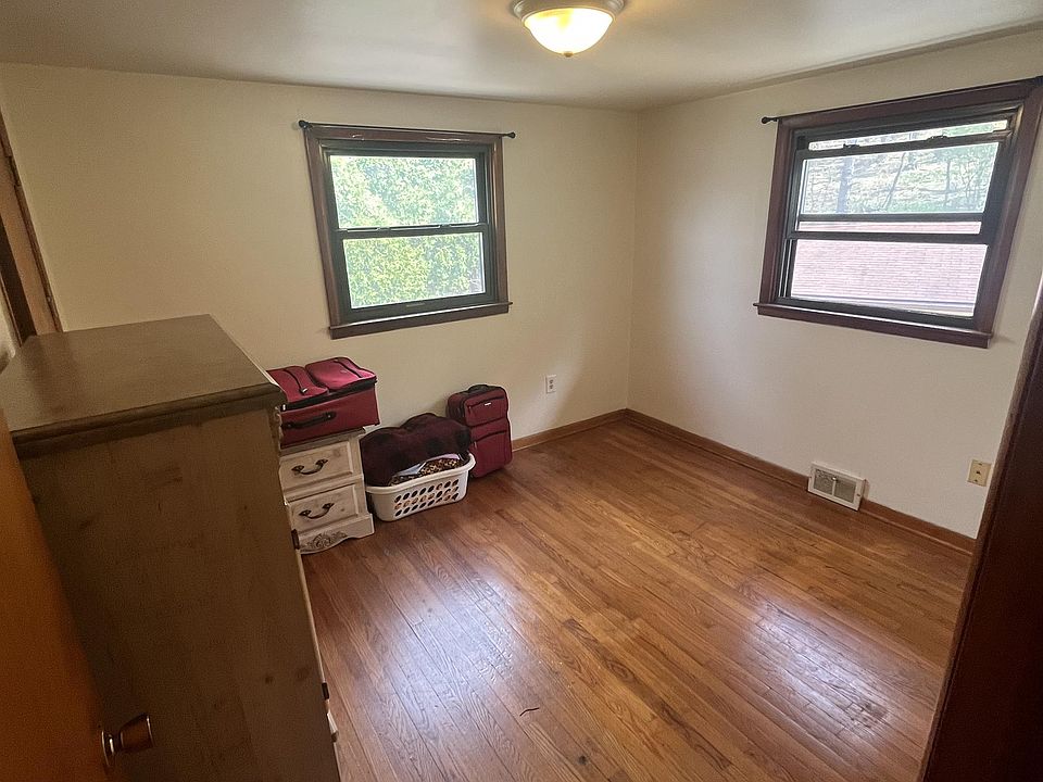 1221-1223 2nd St NW #4, New Philadelphia, OH 44663 | Zillow