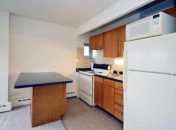 4th image of 4960 N Marine Dr APT 617