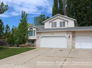 872 W 1220 N, Clinton, UT 84015