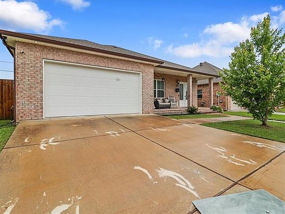 3rd image of 102 Gelpi Ave