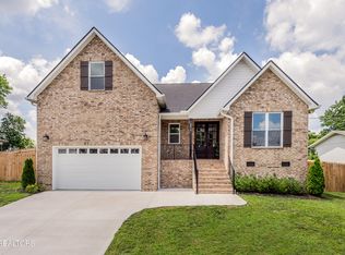 8017 Little Joe Rd, Powell, TN 37849