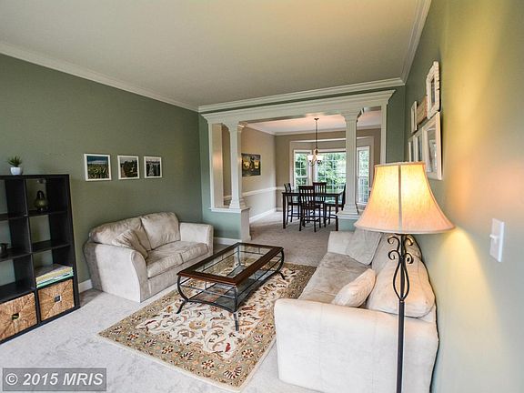 2nd image of 28 Cardinal Forest Dr