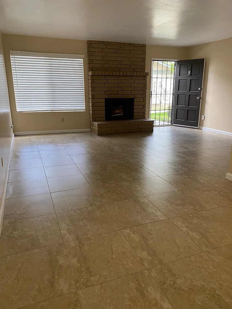 7604 N. Laurelglen Blvd. — Photo 3
