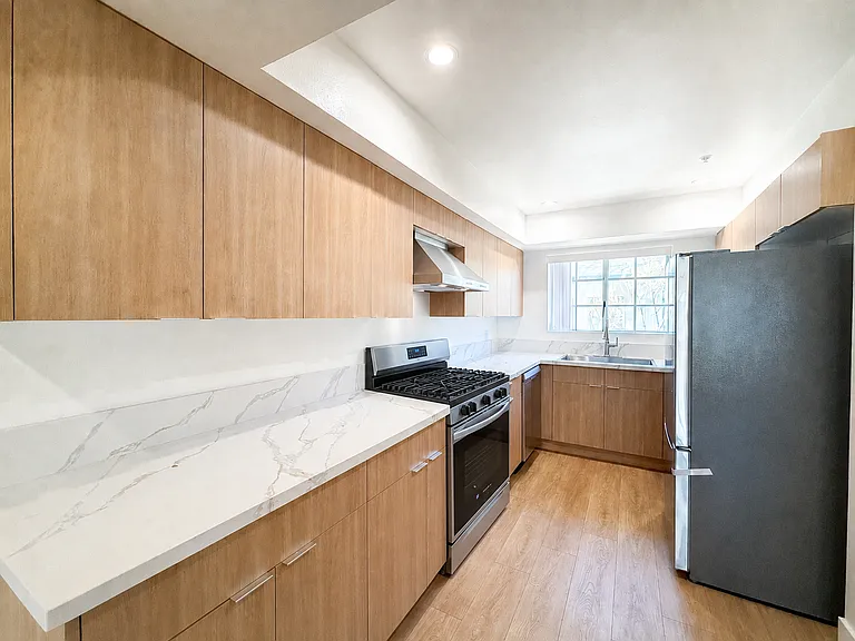 306 N Howard St #2 — Photo 2