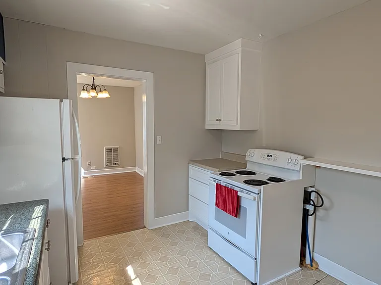 600 N Anderson St — Photo 10