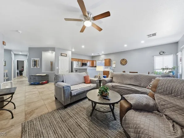 5928 Swan Point Pl, Las Vegas, NV 89122