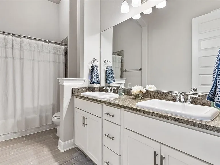 2925 Mossy Springs Dr — Photo 25