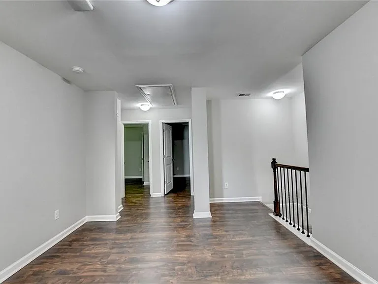 7245 Heritage Oak Ct — Photo 31