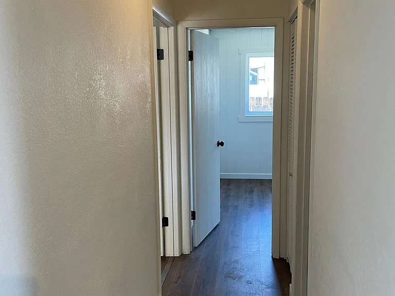 313 Granada Dr — Photo 11