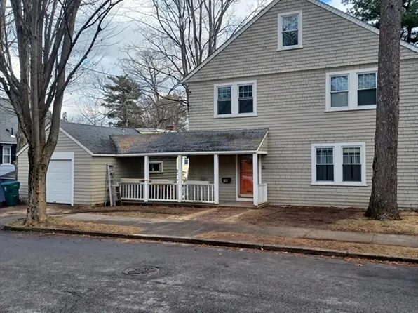 12 Oakwood Rd, Newton, MA 02466