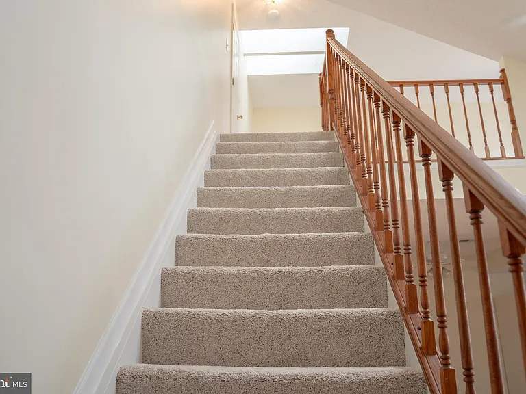 12101 Greenwood Ct #301 — Photo 41