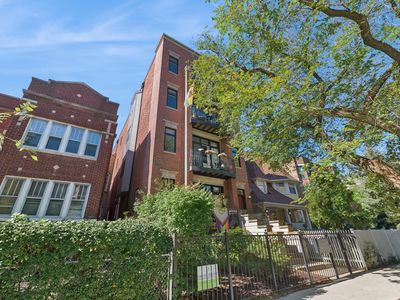 5818 N Winthrop Ave APT 4, Chicago, IL, 60660