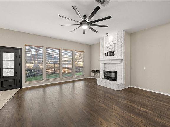 4th image of 1409 Spinnaker Ln