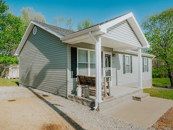 2nd image of 344 Tulip Tree Dr