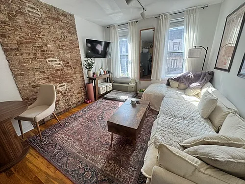 527 Jefferson St #5 Photo 1
