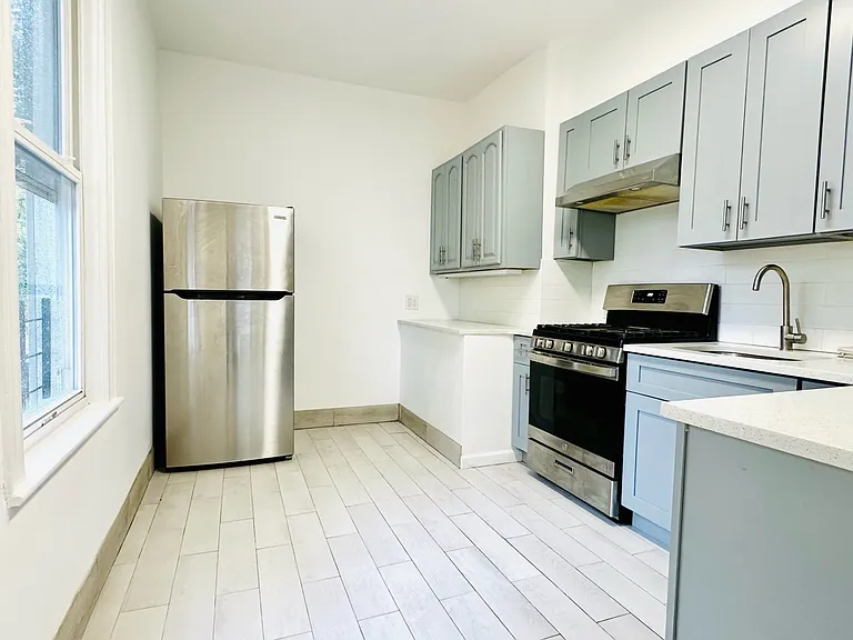 116 Kimball Ave — Photo 6