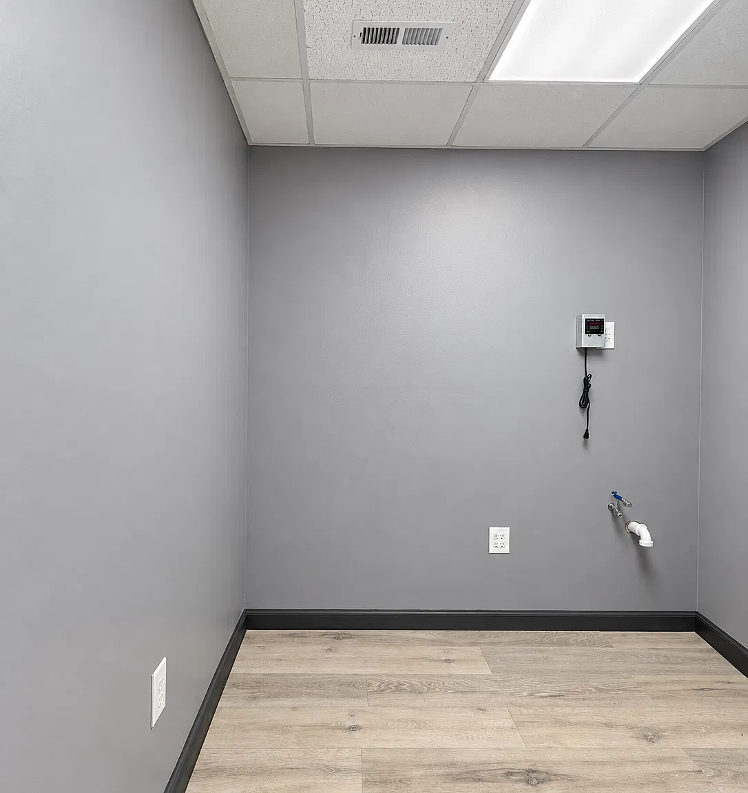 3 bed, 820 sqft, $1,500 — Photo 3
