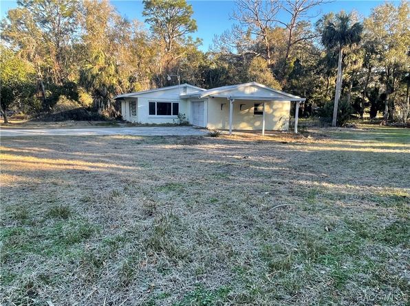 6 53rd St, Yankeetown, FL 34498