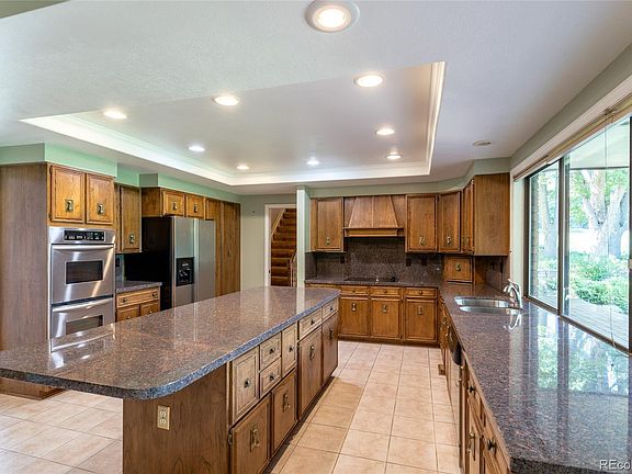 4th image of 2861 Kendrick St