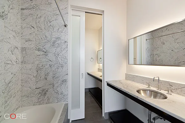 Rented by CORE | media 4