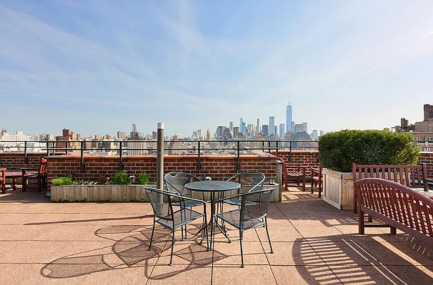 Sold by Compass | media 10