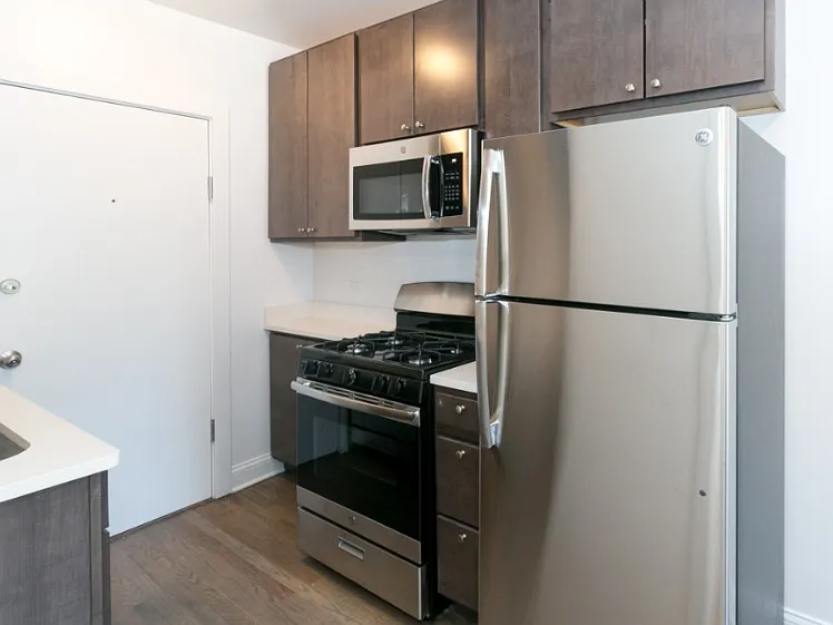 2641 N Spaulding Ave #1E — Photo 3