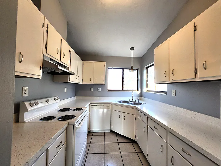 1784 Dax Ct — Photo 6