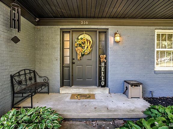 3rd image of 516 Plaza Dr