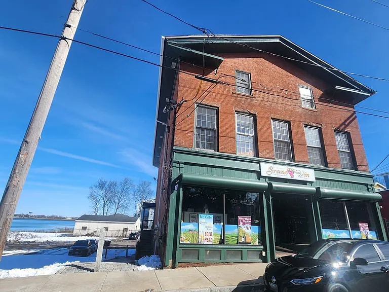 28 E Grand Ave #BB1 — Photo 11