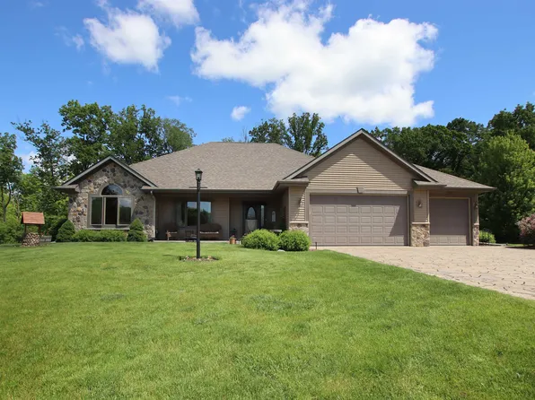 W465 Helen Ln, Campbellsport, WI 53010