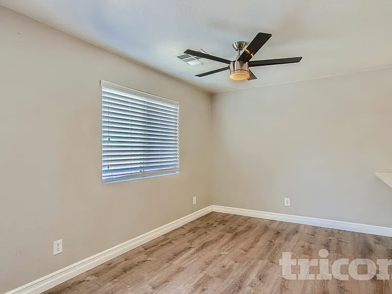 37186 W Amalfi Ave — Photo 17