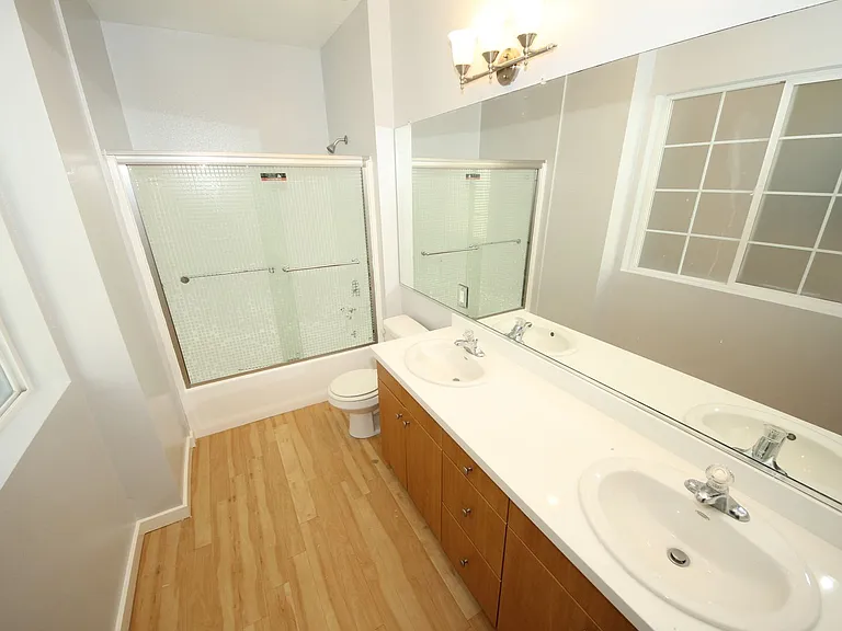 7070 Flight Ave — Photo 7