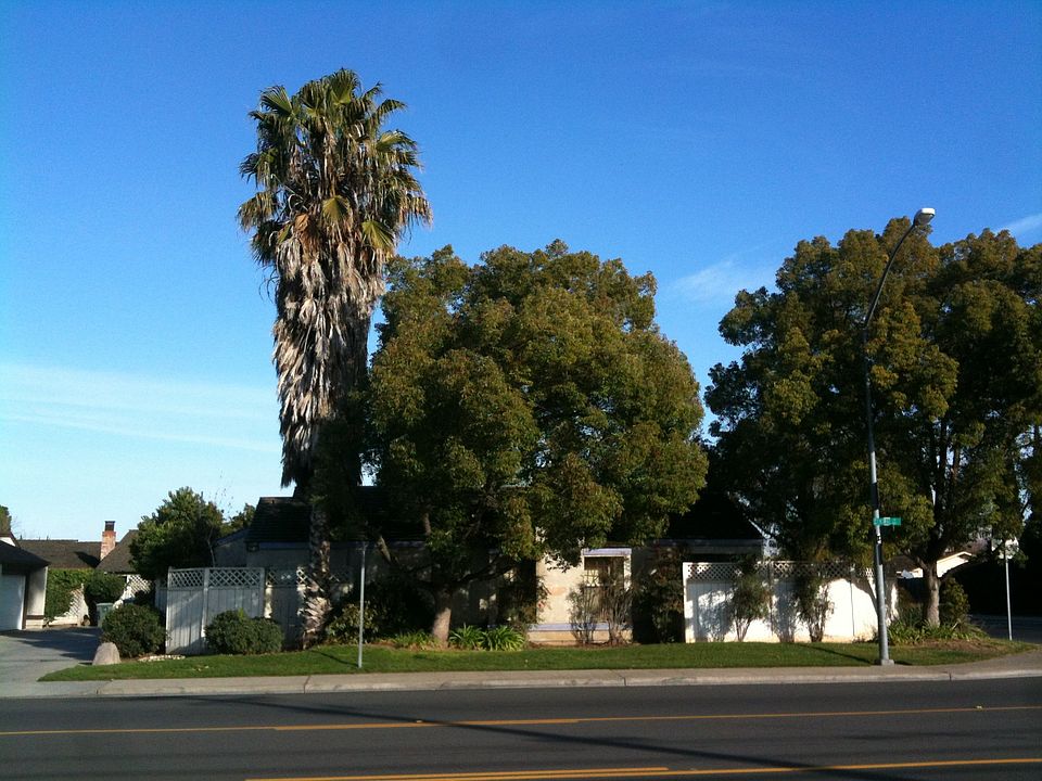 2nd image of 1630 Central Ave