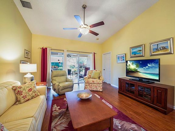 3rd image of 105 Sausalito Dr