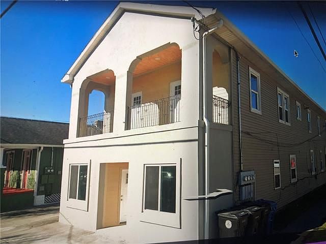 1st image of 335 N Bernadotte St