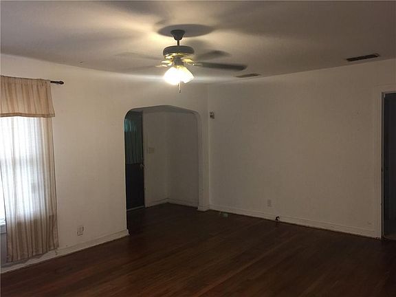 4th image of 1013 S 8th Ave
