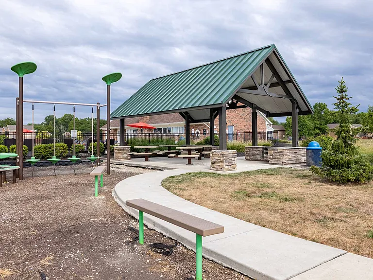 Worthington Meadows — Photo 27
