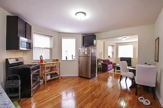 2948 N Ridgeway Ave #G — Photo 4
