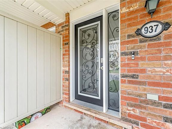 5th image of 937 Brassard Cir