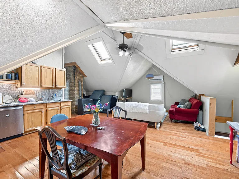 2404 Lyndale Ave S #3 — Photo 11